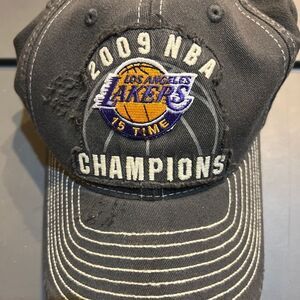 Vintage Los Angeles Lakers 2009 championship distressed flex fit hat‎
